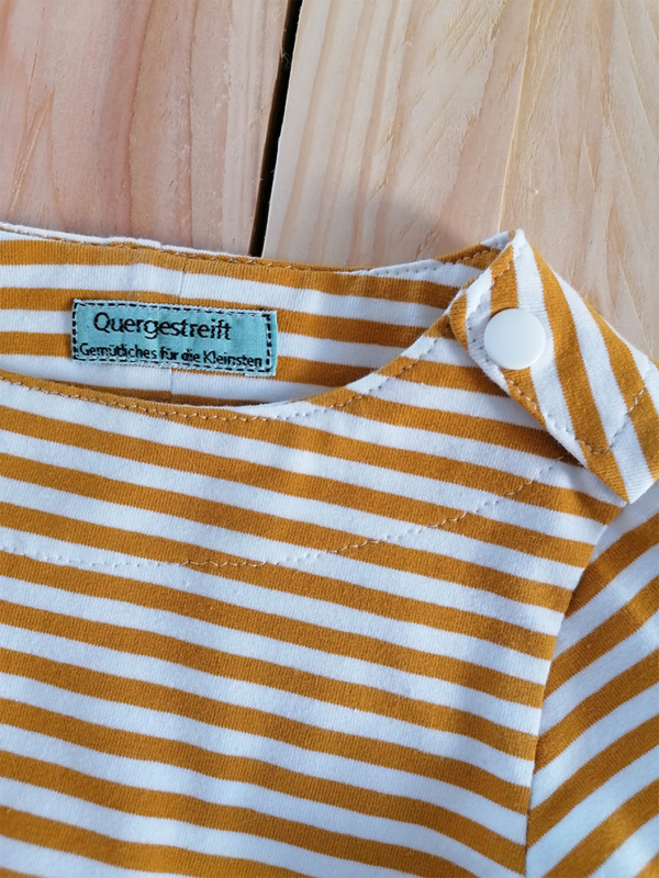 T_Shirt_Kurzarm_U_Boot_Ausschnitt